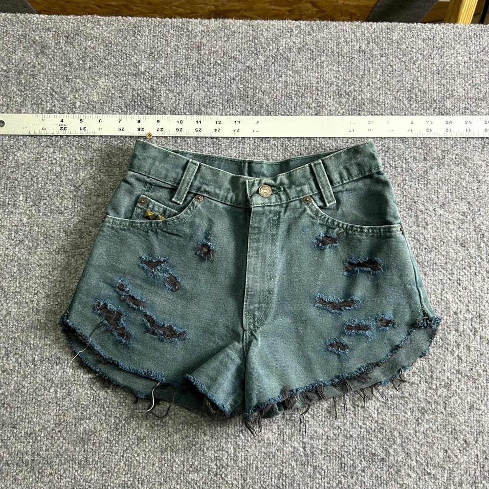 Levi's Denim Shorts Womens Size 27 Green Distressed Relaxed Fit USA Vintage 550